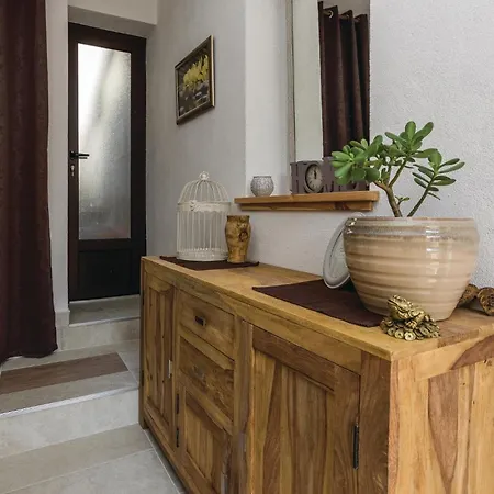 Two-bedroom In Benkovac
