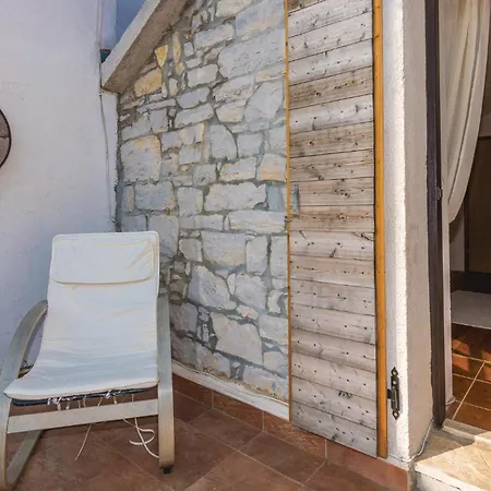 Semesterbostad Two-bedroom In Benkovac